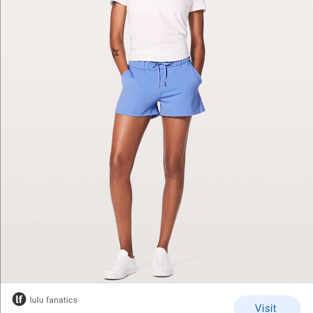 ISO lululemon on the fly shorts Light Horizon - Picture 1 of 3